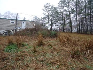 3rd image of 121 River Bend Dr
