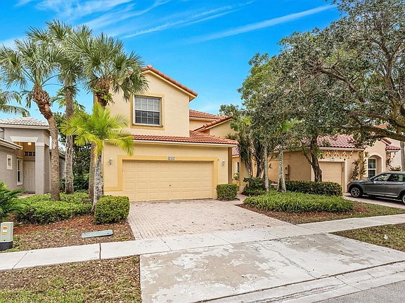 3rd image of 17147 NW 13th St