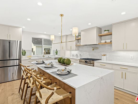 5th image of 13935 La Maida St