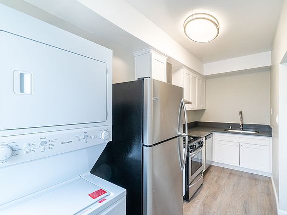 4th image of 112 S Westmoreland Ave APT 5