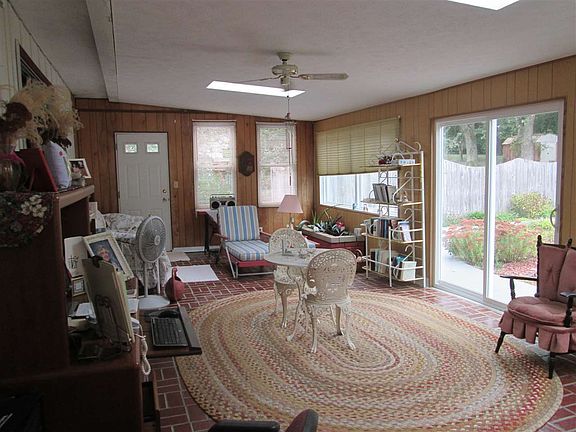 4th image of 1355 W Homestead Dr
