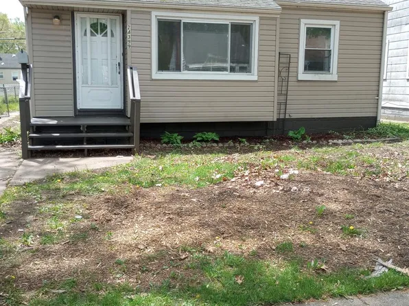 24399 Hopkins St, Dearborn Heights, MI 48125