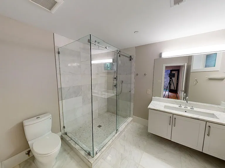 2827 Sherman Ave NW #B — Photo 5