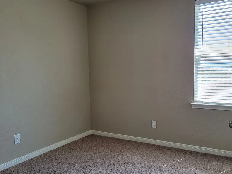 105 Stone Canyon Ct — Photo 13