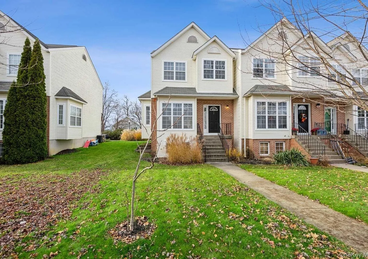 3 bed, 1.5 bath, 1620 sqft, $3,800 — Photo 4