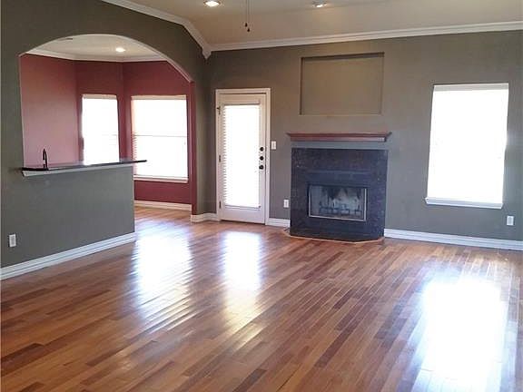 2nd image of 7610 Venice Dr