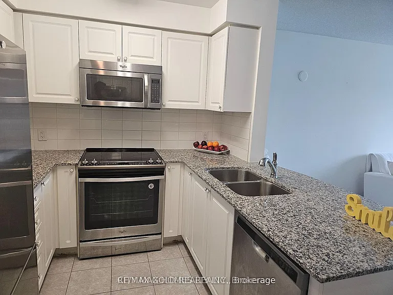 50 Via Rosedale Way #116 — Photo 10