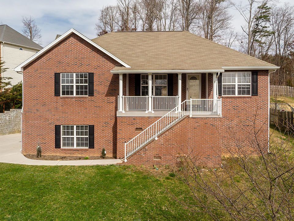 1st image of 5647 Crooked Pine Ln