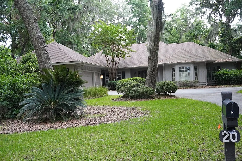 3 bed, 2.5 bath, 3009 sqft, $4,400 — Photo 1
