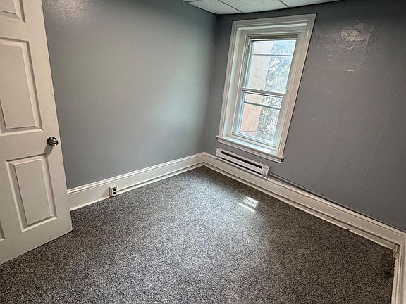 5th image of 521 Cherry St APT 4