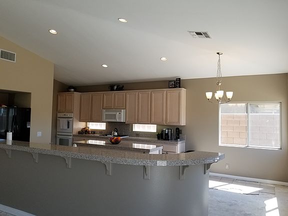 5th image of 79587 Carmel Valley Ave
