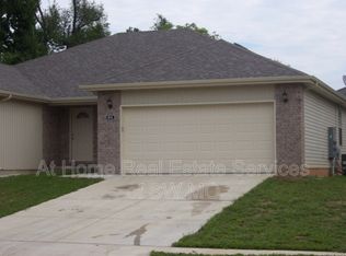 1908 S Farm Road 123, Springfield, MO 65807
