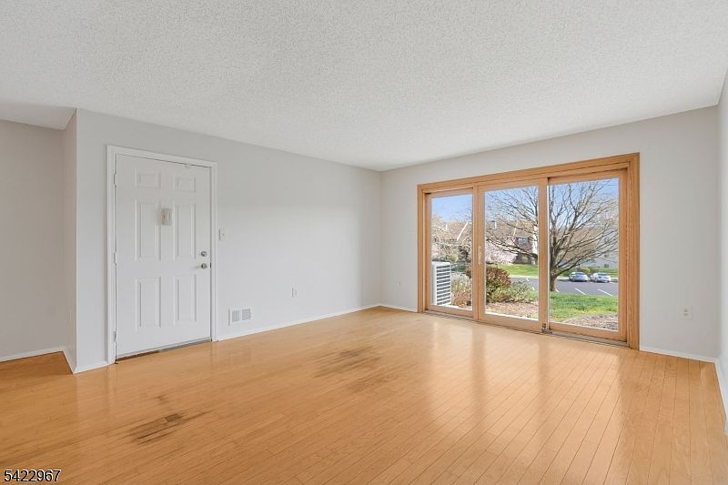 1st image of 150 Woodward Ln