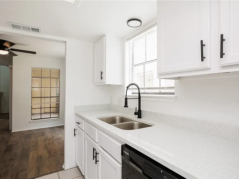 6114 Wilderock Dr #B — Photo 12