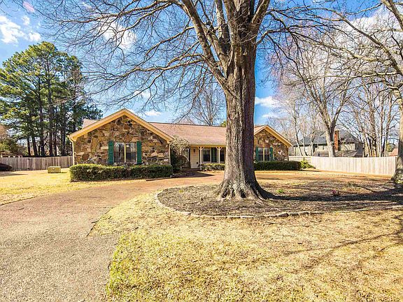 4th image of 2951 Cane Creek Dr