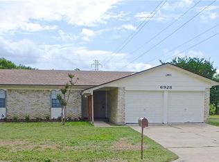 6928 Alma St, Forest Hill, TX 76140