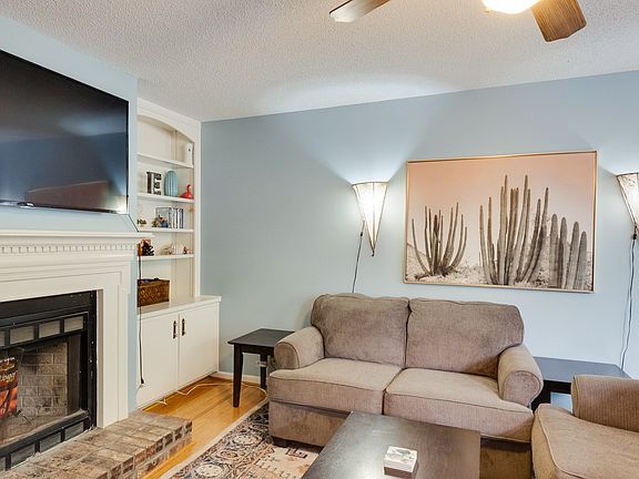 4th image of 526 Thomas Jefferson Cir