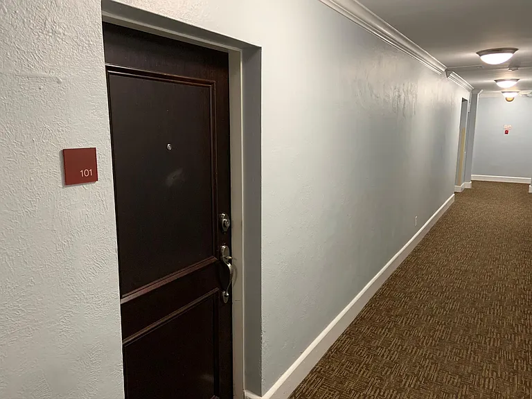 922 S Washington St #101 — Photo 8