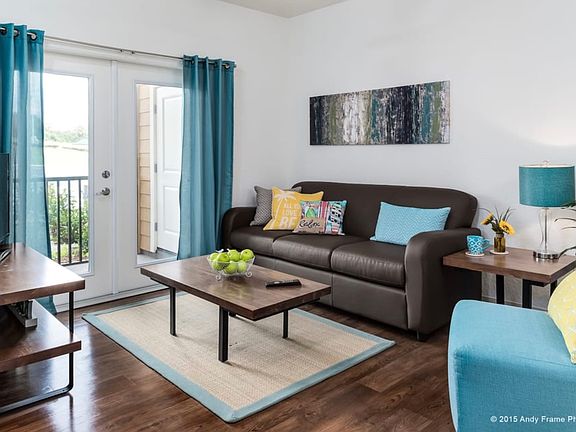 3rd image of 1479 Shady Pl Unit 3203