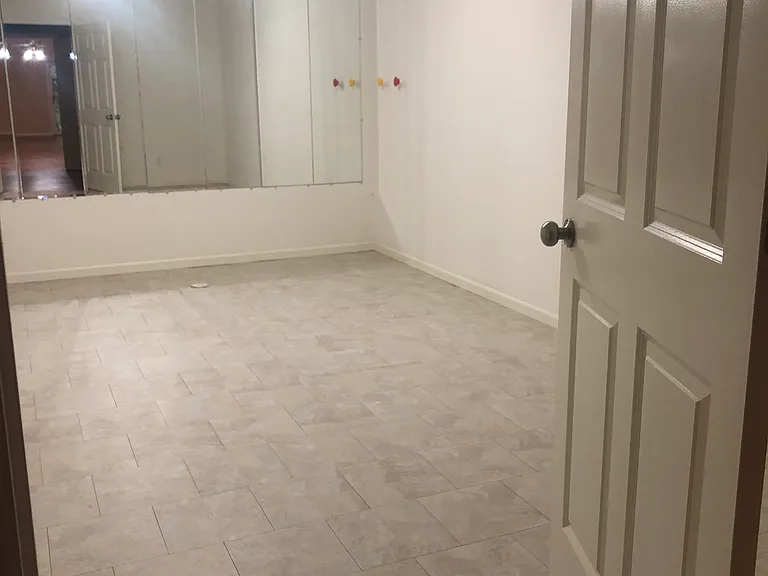 1680 Oakbrooke Ct — Photo 33