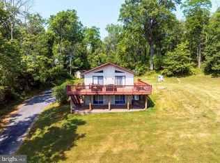 1522 Golf Course Rd, Birdsboro, PA 19508