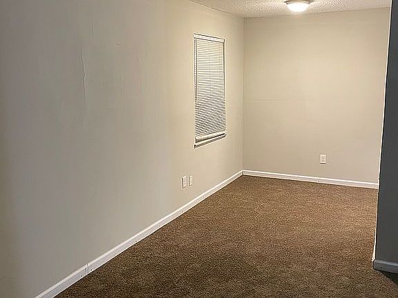 3rd image of 4449 Suncrest Dr