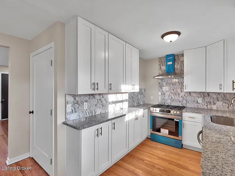 316 Short Rd — Photo 10