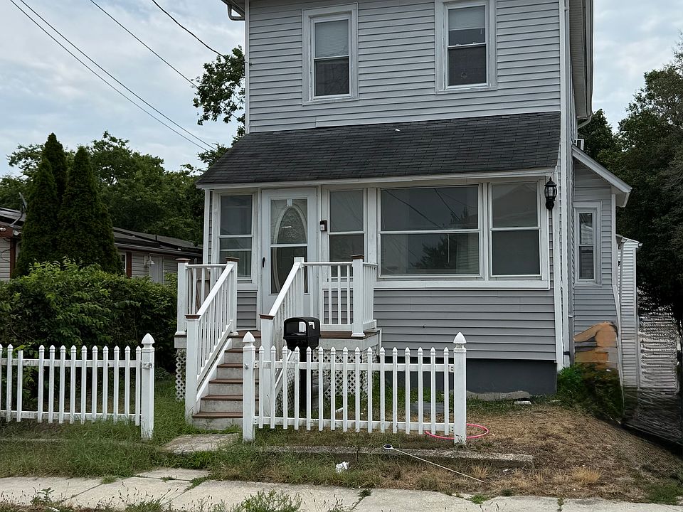 1st image of 112 N 2nd St