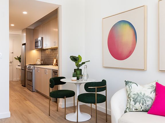 4th image of 2701 Jackson Ave #22H