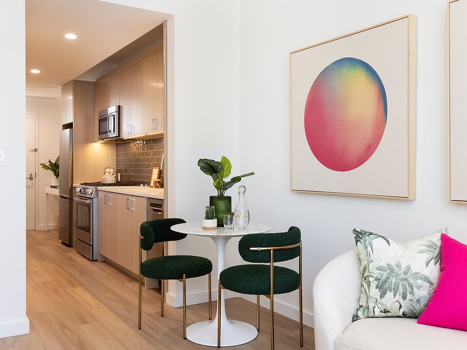 1st image of 2701 Jackson Ave #7B