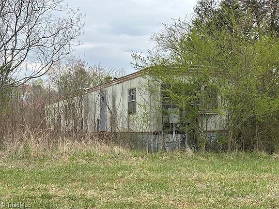 3rd image of 3700 State Highway 67