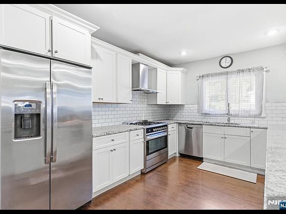 2nd image of 109 S Midland Ave Floor 1