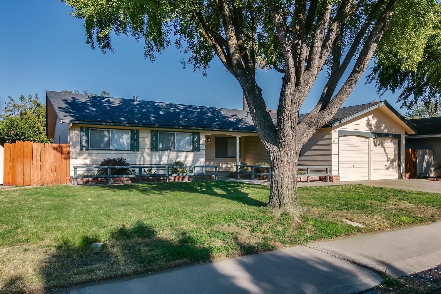 1618 Teakwood Dr, Modesto, CA 95350 | Zillow