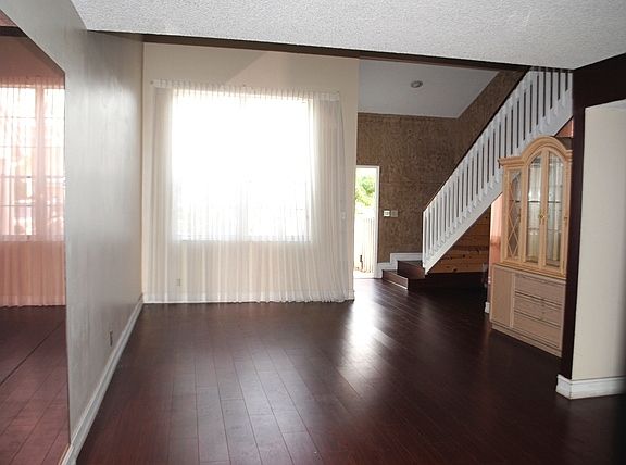 2nd image of 654 Woodgate Ln