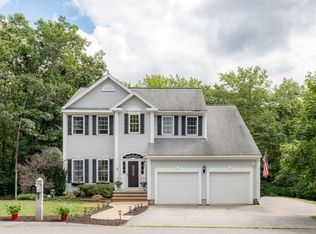 6 Pinewood Rd, Amesbury, MA 01913