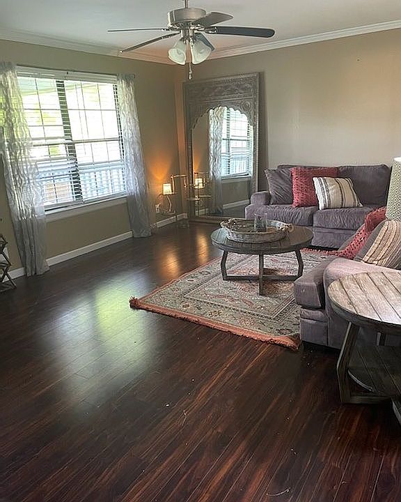 2nd image of 4004 Tara Dr