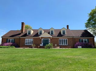 400 Steeplechase Ln, Boones Mill, VA 24065