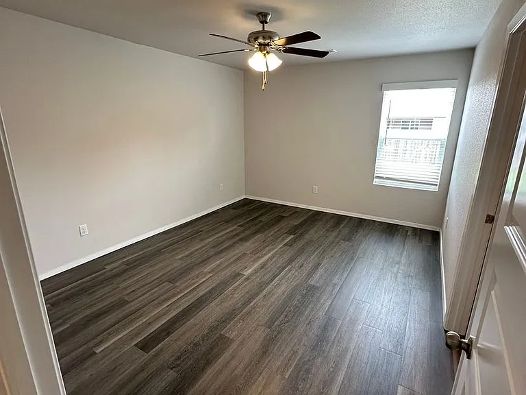 3212 E Jacob Ln — Photo 13