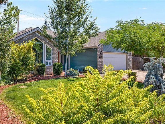 2nd image of 1403 Larson Creek Dr