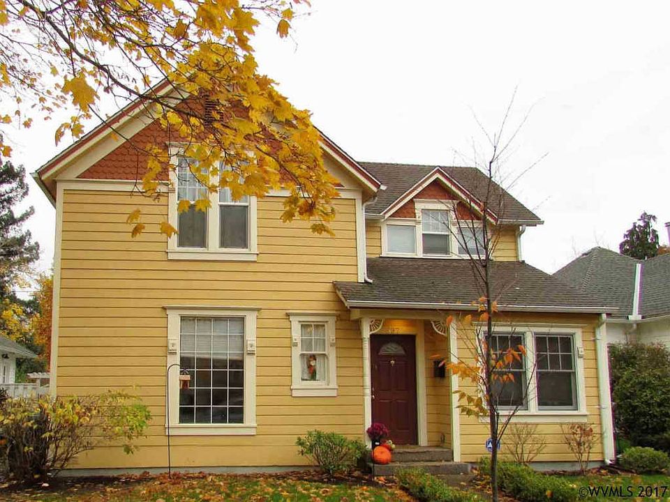 2nd image of 337 18th St SE