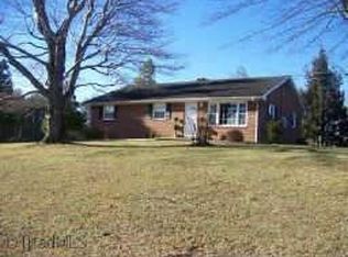 2357 Fancy Gap Rd, Mount Airy, NC 27030