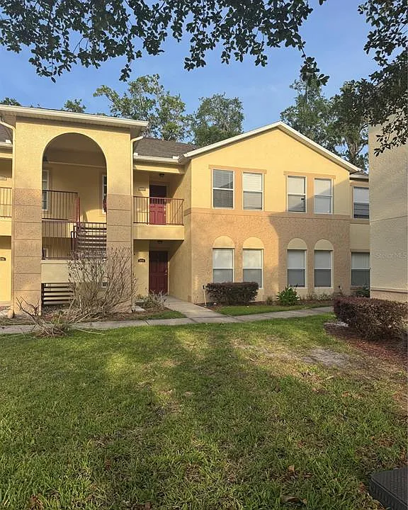 2880 Club Cortile Cir #B