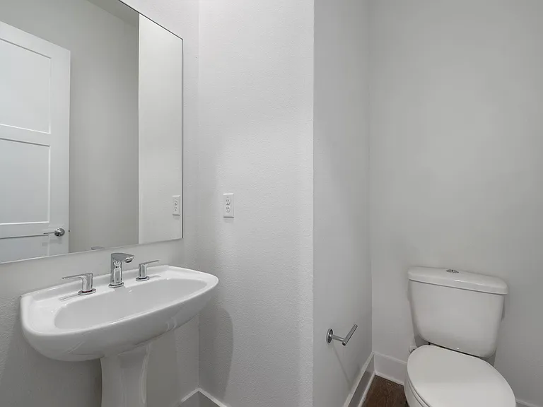 3810 Berkman Dr — Photo 27