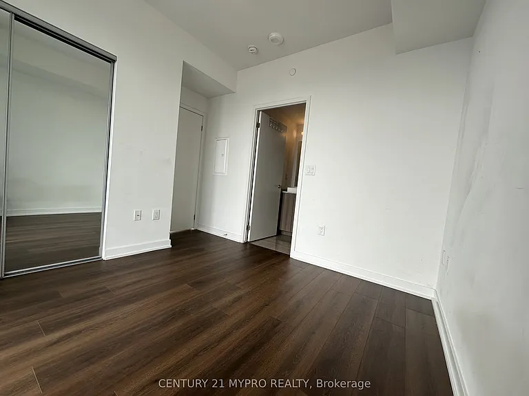 11 Wellesley St W #4502 — Photo 6