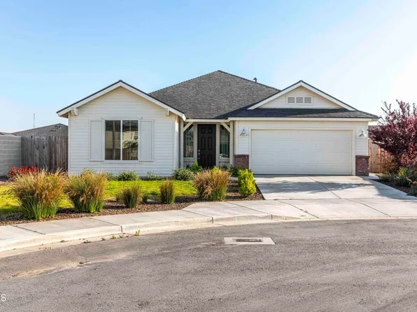 7427 Bristol Spring Ave, Bakersfield, CA 93313