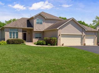 13174 Aspen Dr, Rogers, MN 55374