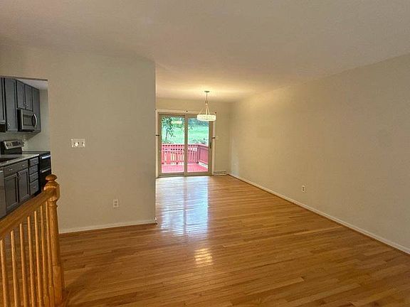 4th image of 5365 Thunder Hill Rd