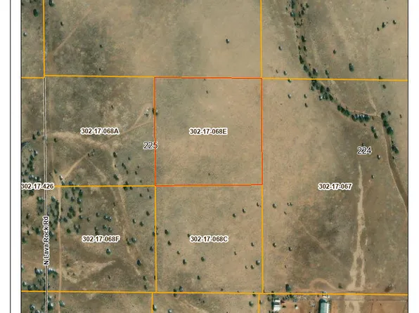 225 N Lava Rock Rd #B, Ash Fork, AZ 86320