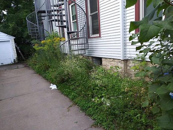 4th image of 525 W Lincoln Ave