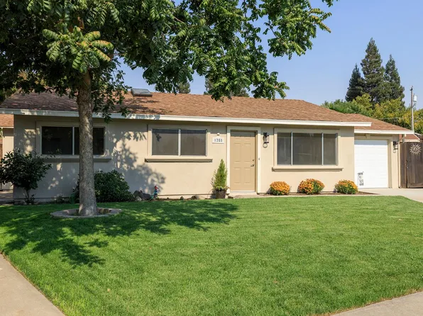 1288 Gentry Ct, Oakdale, CA 95361